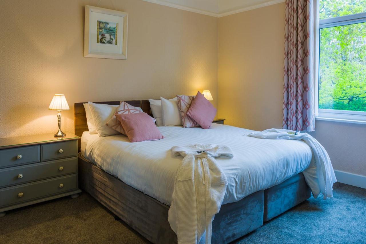 Relax At Rosscourt Guest House-Free On Site Parking (Adults Only) Bournemouth Ngoại thất bức ảnh