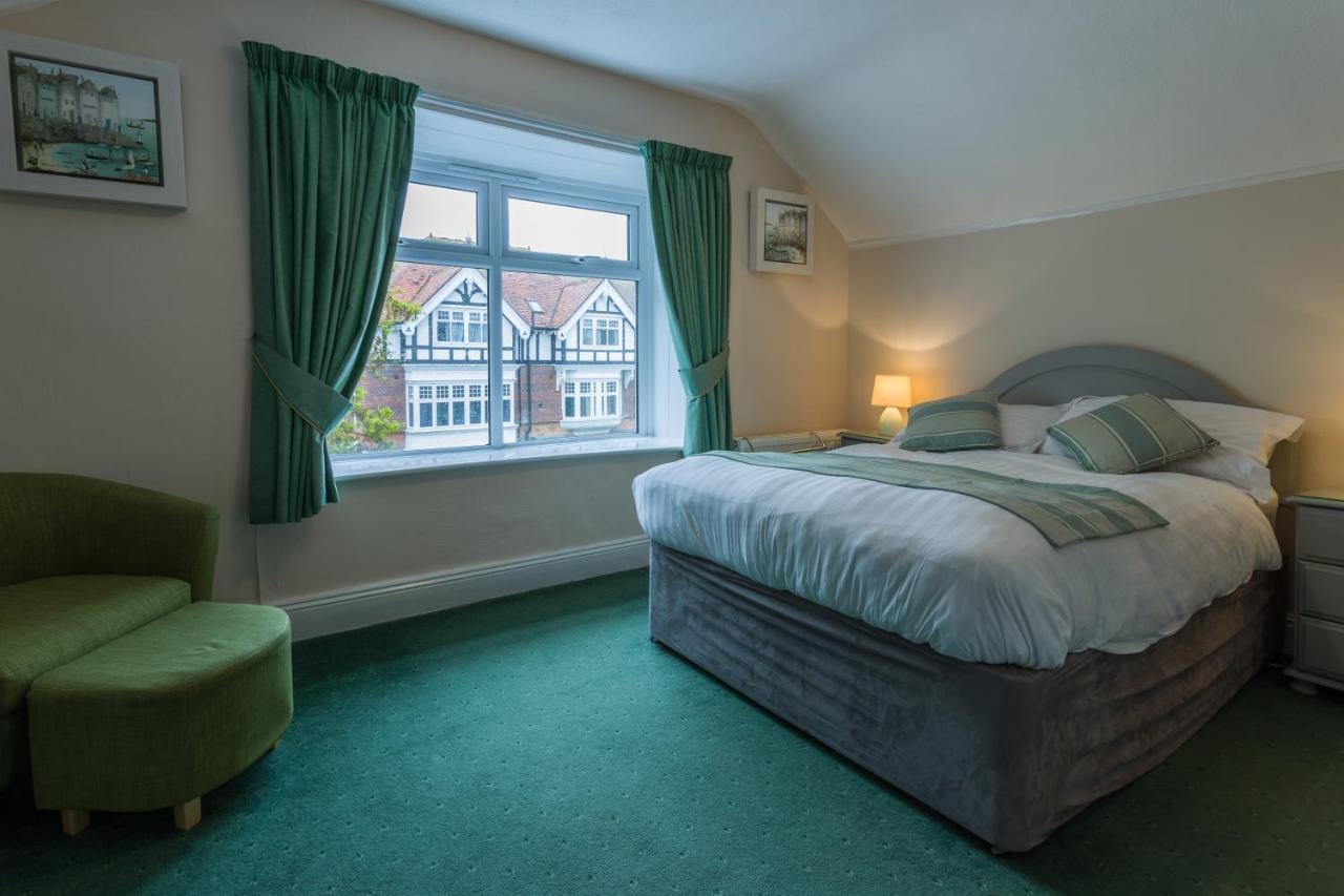 Relax At Rosscourt Guest House-Free On Site Parking (Adults Only) Bournemouth Ngoại thất bức ảnh