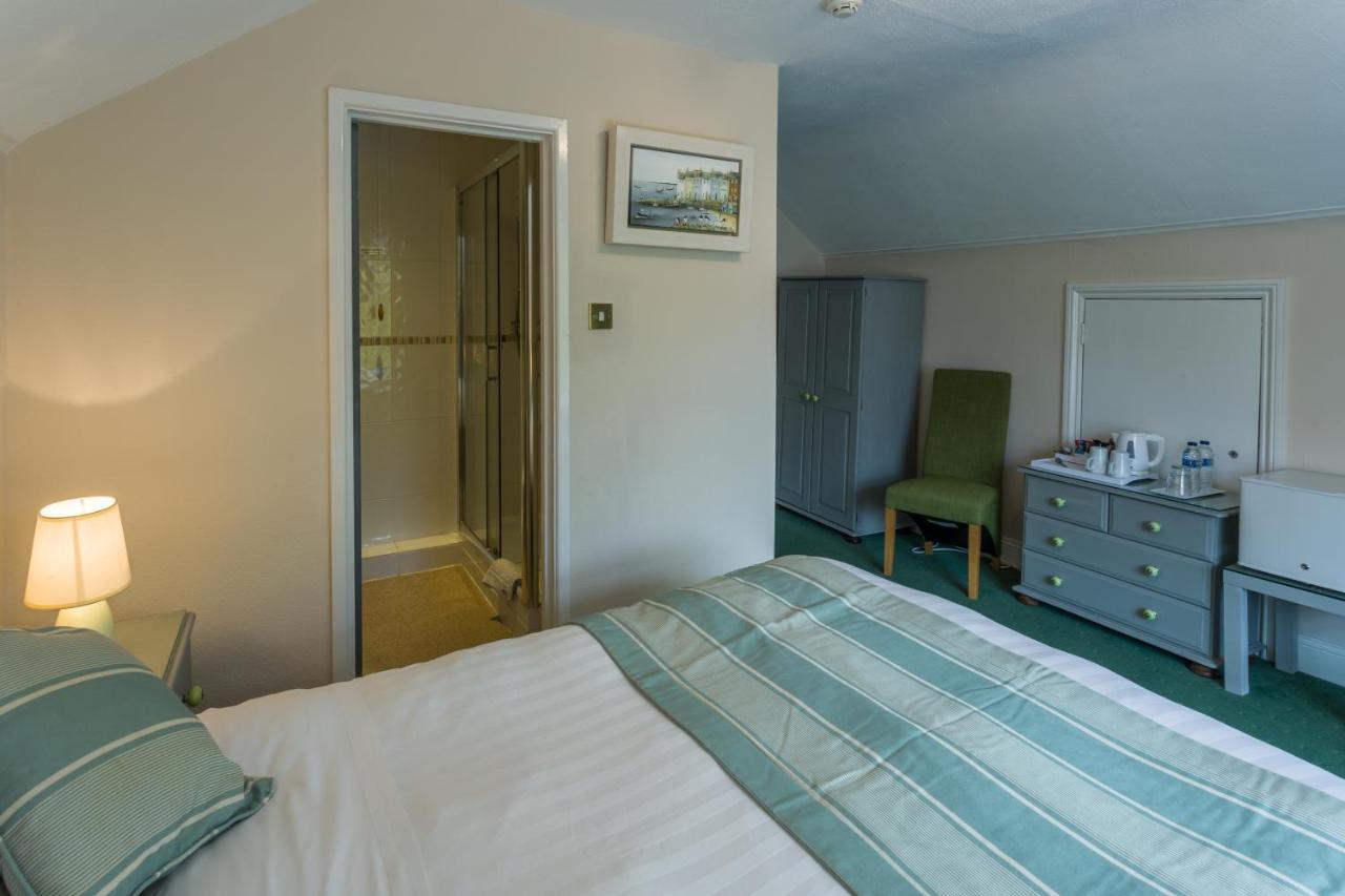 Relax At Rosscourt Guest House-Free On Site Parking (Adults Only) Bournemouth Ngoại thất bức ảnh