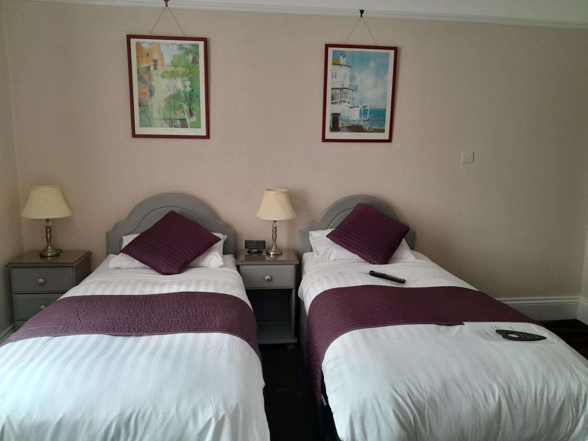 Relax At Rosscourt Guest House-Free On Site Parking (Adults Only) Bournemouth Ngoại thất bức ảnh