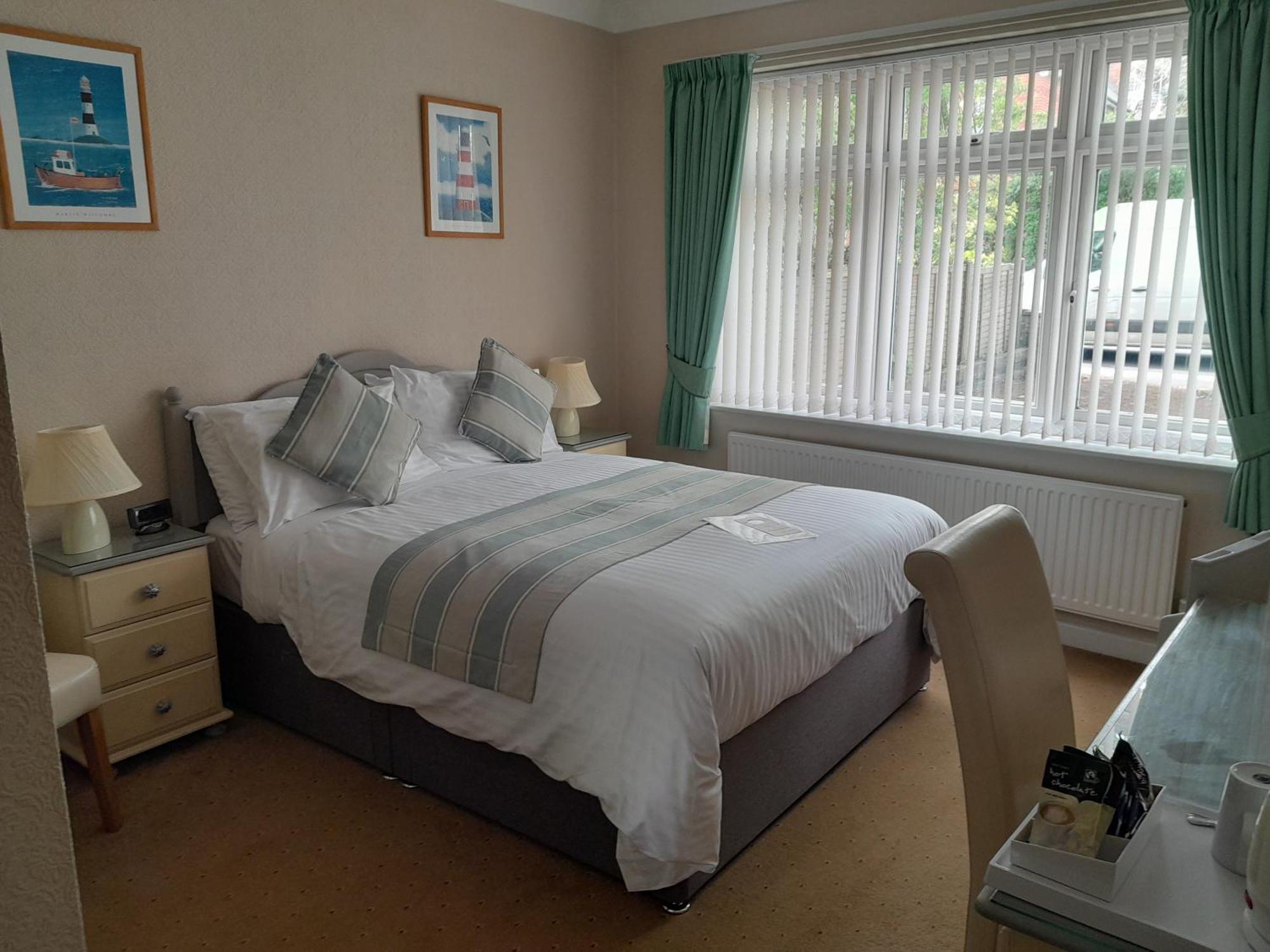Relax At Rosscourt Guest House-Free On Site Parking (Adults Only) Bournemouth Ngoại thất bức ảnh