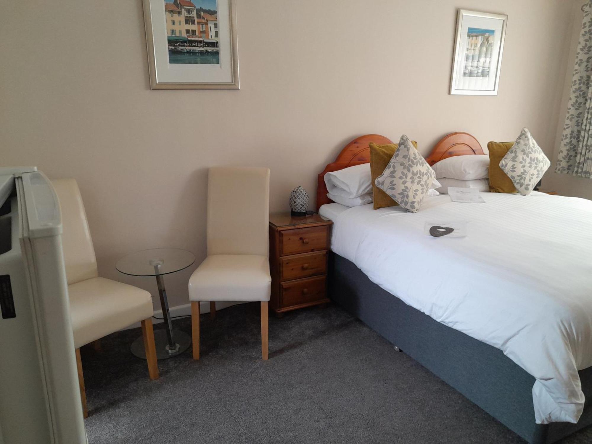 Relax At Rosscourt Guest House-Free On Site Parking (Adults Only) Bournemouth Ngoại thất bức ảnh