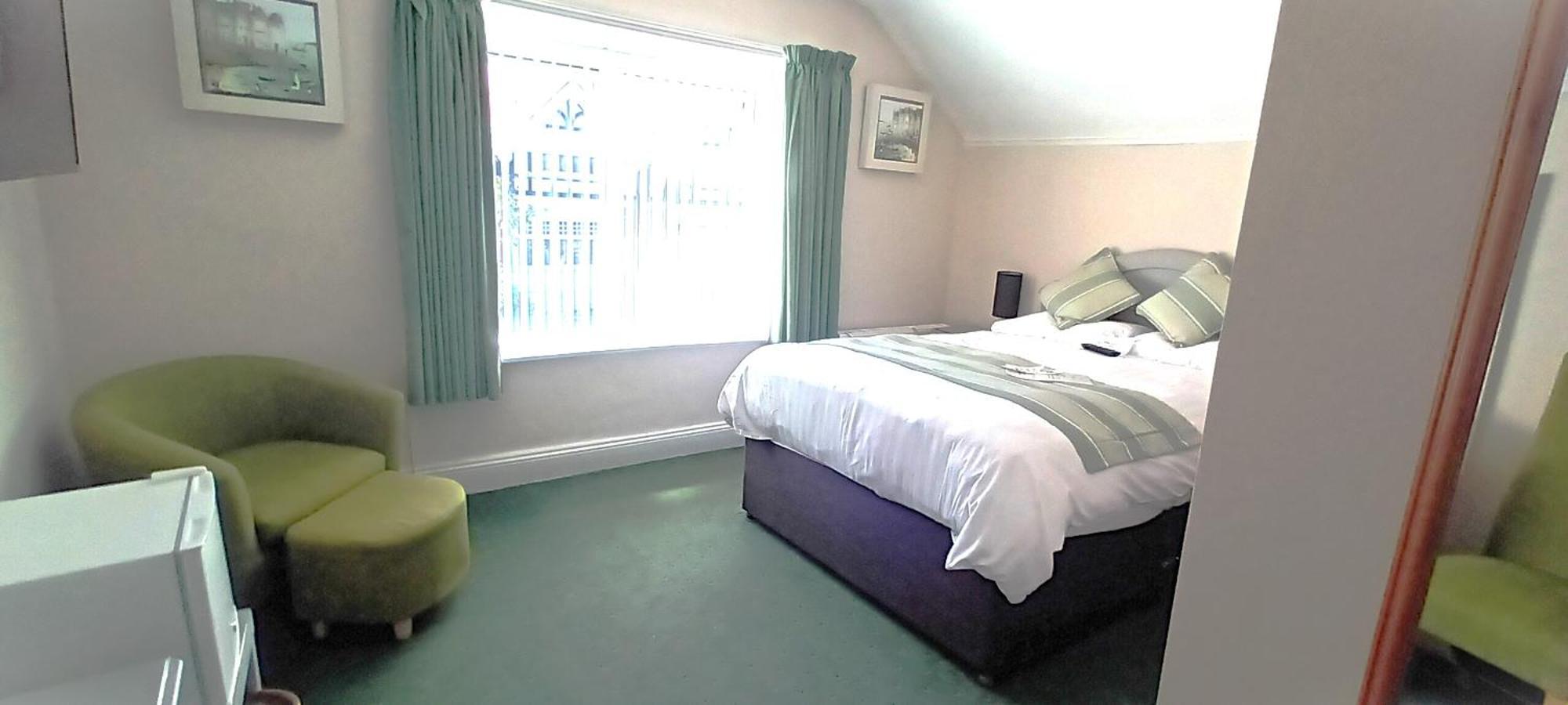 Relax At Rosscourt Guest House-Free On Site Parking (Adults Only) Bournemouth Ngoại thất bức ảnh