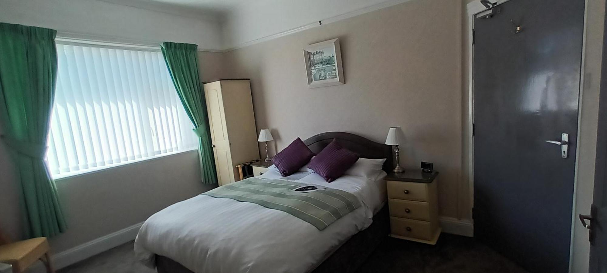 Relax At Rosscourt Guest House-Free On Site Parking (Adults Only) Bournemouth Ngoại thất bức ảnh