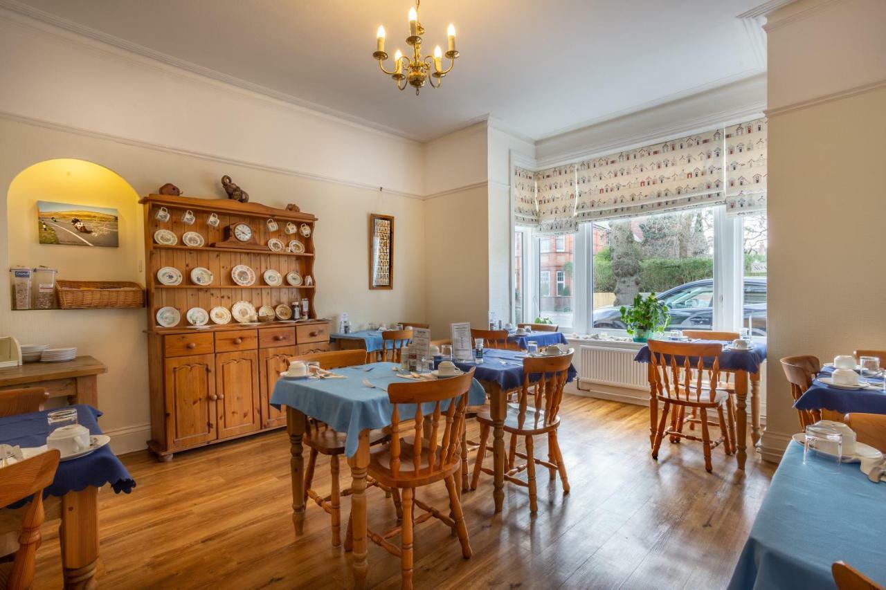 Relax At Rosscourt Guest House-Free On Site Parking (Adults Only) Bournemouth Ngoại thất bức ảnh